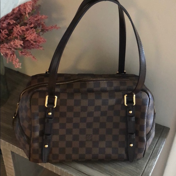 Authentic Louis Vuitton Hand Bag - Picture 4 of 8